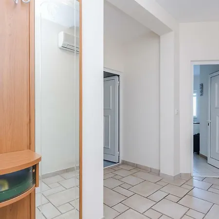 Iz Apartamento Veli Iž