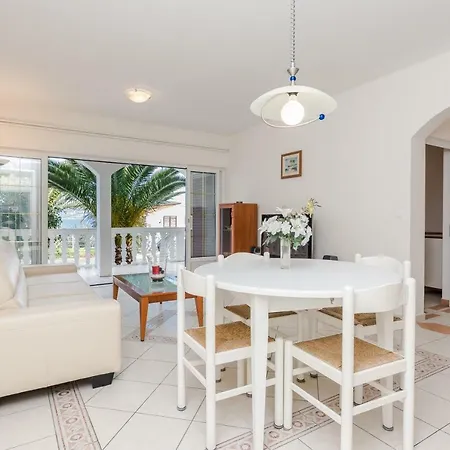 Apartamento Iz Veli Iž