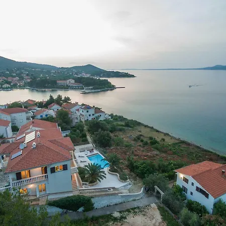 Apartman Iz Veli Iž