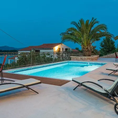 Apartamento Iz Veli Iž