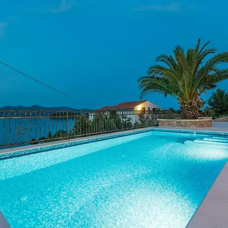 Iz Apartamento Veli Iž