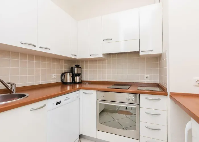 Апартаменты Iz *