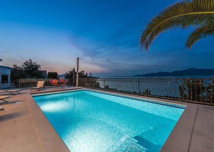 Iz Апартаменты *