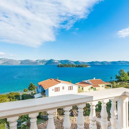 Iz Apartment Veli Iž