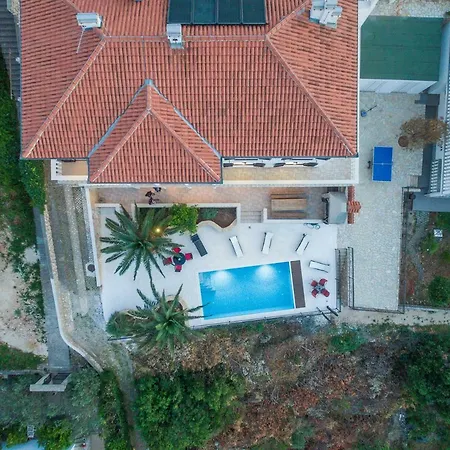 Apartman Iz *